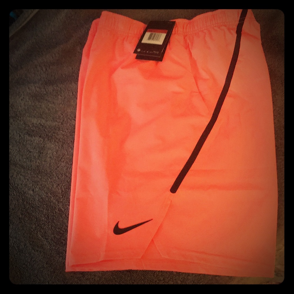 Men’s size large Nike shorts